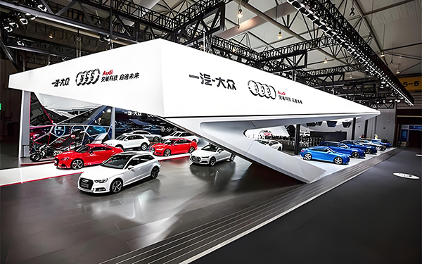 在深圳展览会设计搭建中，如何确保物料准时到场？