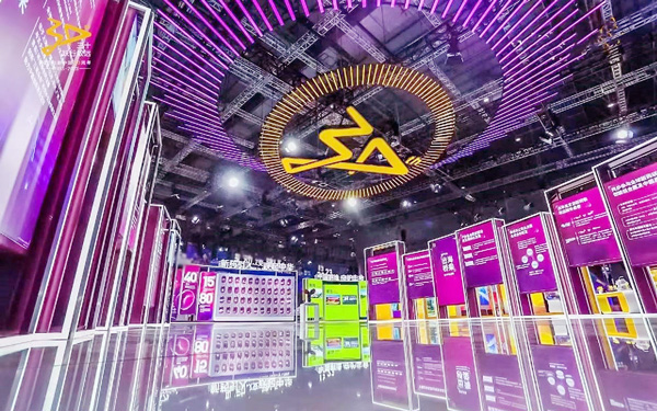 在深圳展台布置中，如何用数字设计打造科技氛围？